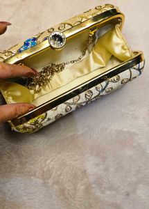 Floral Embroidered Clutch
