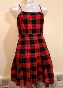 H&amp;M 🎁Buy 2 Get 1 Free🎁Size S/ Red Plaid Dress