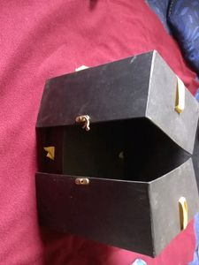 kcaSurprise Gift BOX ...black Colour..not Use
