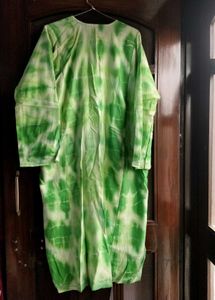 Embroidered Kashmir pheran