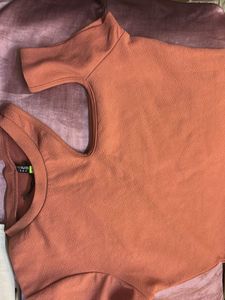 Chic Cutout Shoulder Top