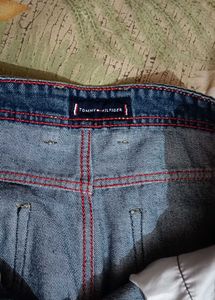 MOON PIX JEANS BY TOMMY HILFIGER