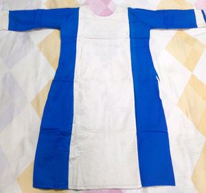 Women&#39;s Dark Blue &amp; Off-White Embroidered Kurti Size S