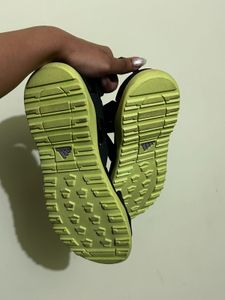 Adidas Floaters
