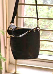 Formel camele Bucket Bag