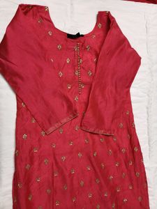 Women Festive Pink Zari Sequin Chanderi Silk Kurta