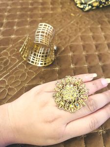 ✨ Regal Gold Hand Jewelry Set: Statement Ring &amp; Cu