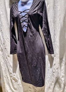 4.27.4 SEXY DEEP NECK BODYCON
