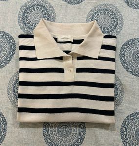 A cute plain white &amp; black top