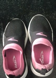 DASH Black & Pink Sneakers