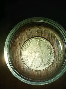 Rhino 25 Pesa Noida Mint Rare Coin