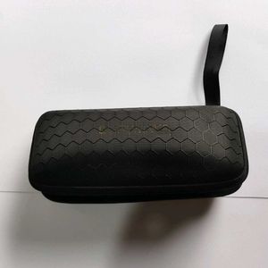 Sleek Black Sunglasses Unisex Comfortable