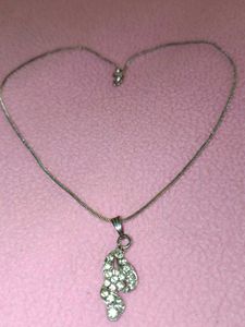 Combo Of Ear rings With Pendant Chain