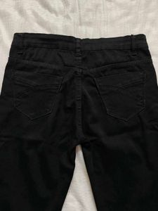 🆕 Black Slim Jeans