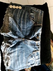 Ultra Low West 5 Pockets Shorts For Girl