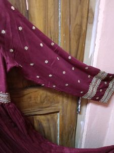 1-TimeUsed AhikaBrand Maroon FloorLength Frok-Dupa