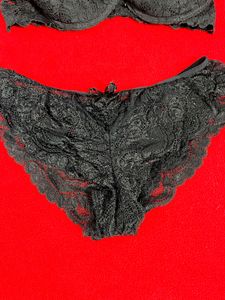 Black Lace Lingerie Set