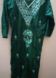 Green V-neck Kurthi.