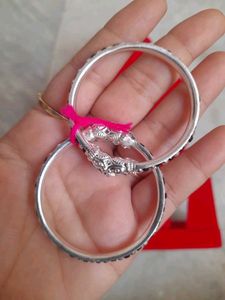 Silver Bangles Nazariyea