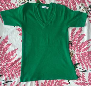 Elegant Green V-Neck Short Sleeve Cotton Blend Top
