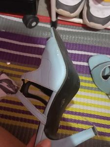 Kouple Blue pencil heel