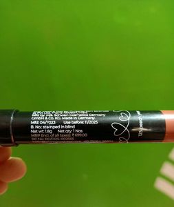 Plum Lip Crayon❤️