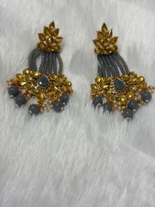 Elegant Grey &amp; Gold Dangle Earrings