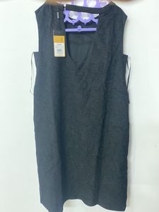 PROJECT EVE Sleeveless Shift Dress with B...