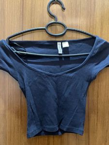 H&amp;M Sweetheart neck Crop Top