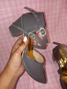 Women&#39;s Black Heel