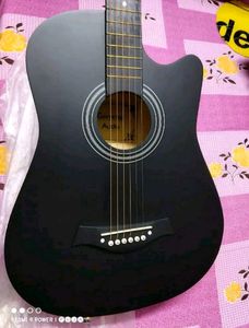 Guitar With Bag And Extra String