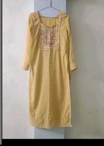 Elegant Yellow Embroidered Kurta