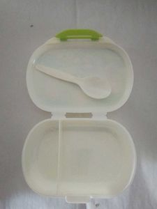 Tiffin Box School