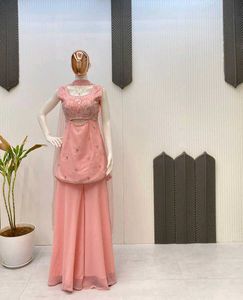 INDO - WESTERN PAIR IN THREE PIECE