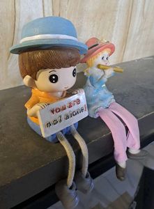 Cute Couple Figurine Showpiece