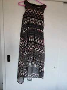 Patterned Sleeveless Dress (high low)