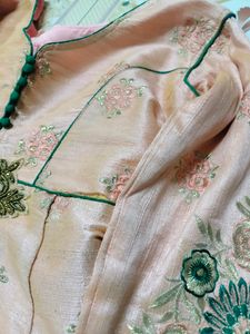 PRICE DROP ❤️Peach Pinkish Anarkali With Thread Wo