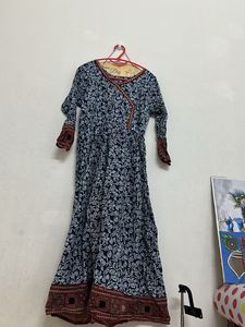 Style: Anarkali-style kurti with a gathered waist