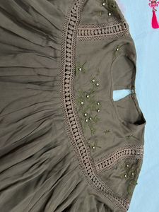 Women Green Top