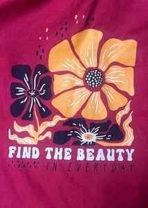 Floral Graphic Tee 😍