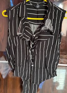 Striped Sleeveless Blouse