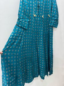 Women Kiaasa Kurta