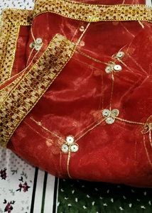 Red Dupatta