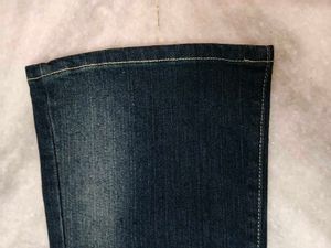 Trending Bootcut Jeans 👖