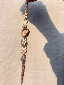 Elegant Floral Bracelet