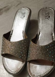 D&amp;Y Rhinestone Wedge Sandals