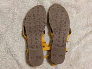 Metro Mustard Yellow Flats Size 5