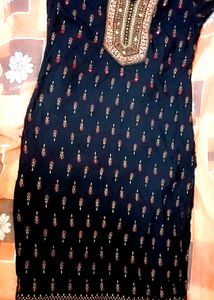 Embroidered Floral Print Kurti🌹