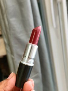 Mac Lipstick - Natural Born Leader