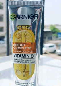 Garnier 💚 Serum Cleanser 💛